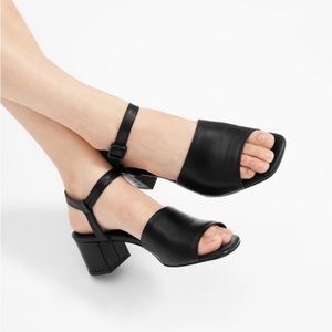[EVERLANE] The Block Heel Leather Sandal
